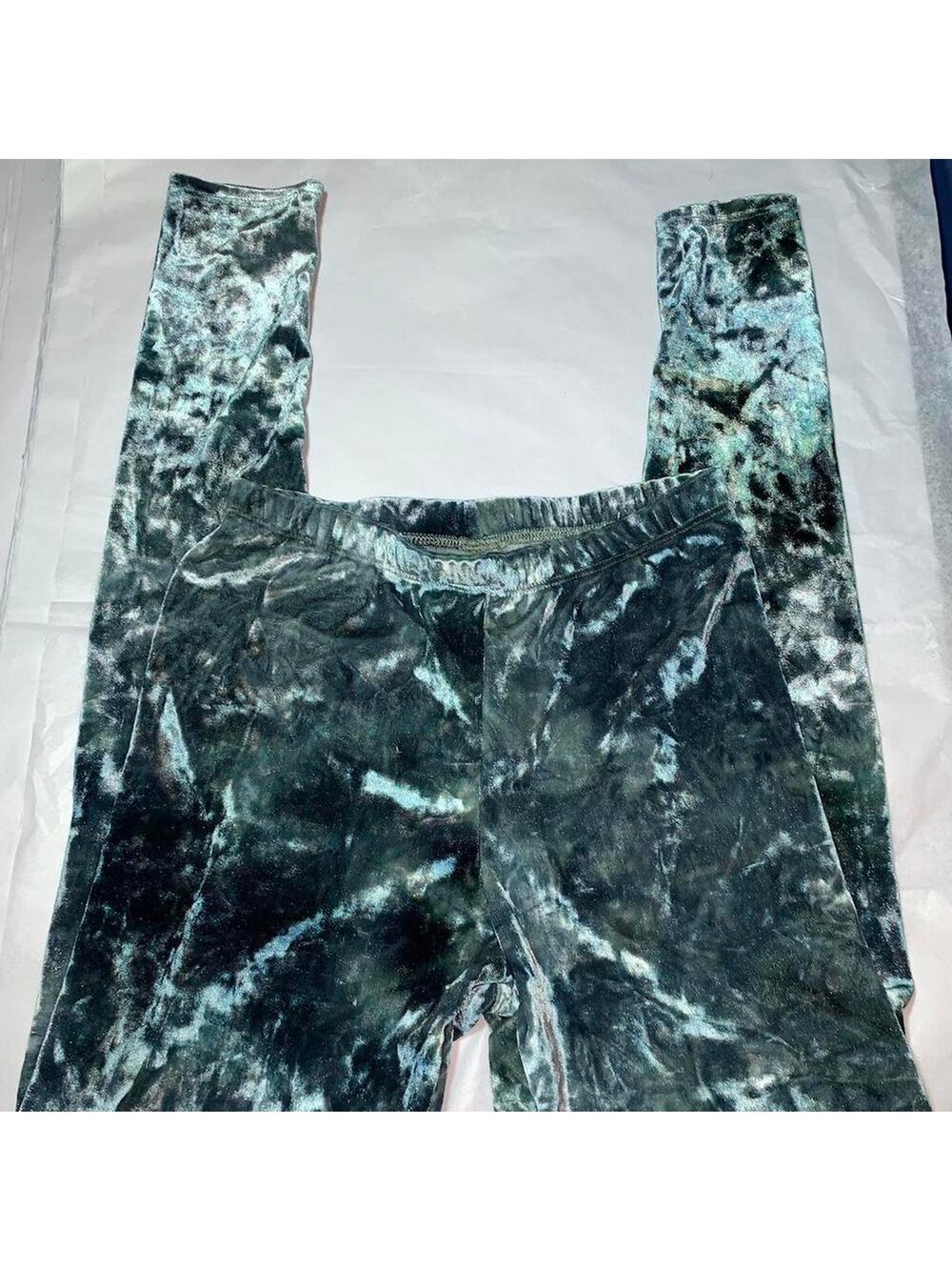 NWOT BLUE TIE DYE CRUSHED VELVET LEGGINGS